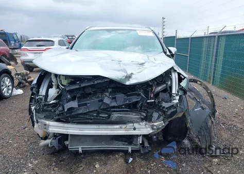 2017 Honda Cr-V Touring z USA, uszkodzony, nr VIN 5J6RW2H96HL019130